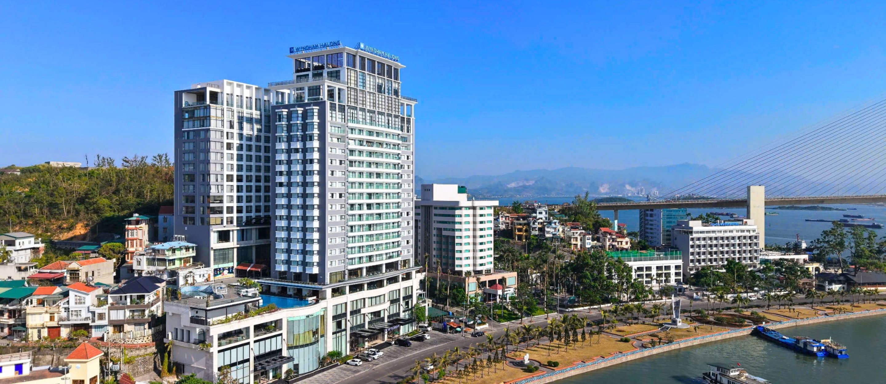 Khách sạn 5 sao - Wyndham Legend Halong Hotel